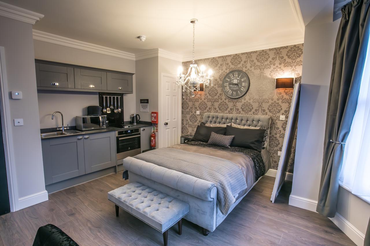 נורוויץ'' Apartments At Number 10 The Abbey מראה חיצוני תמונה